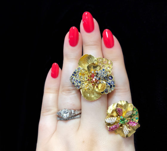 Lovely flower rings by Vendorafa! Yellow gold with gemstones and diamonds.
