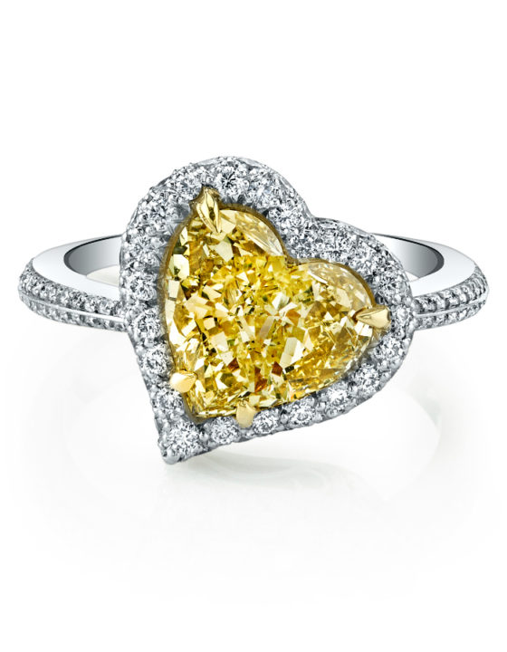 A magnificent yellow diamond engagement ring. Love that heart shaped diamond!