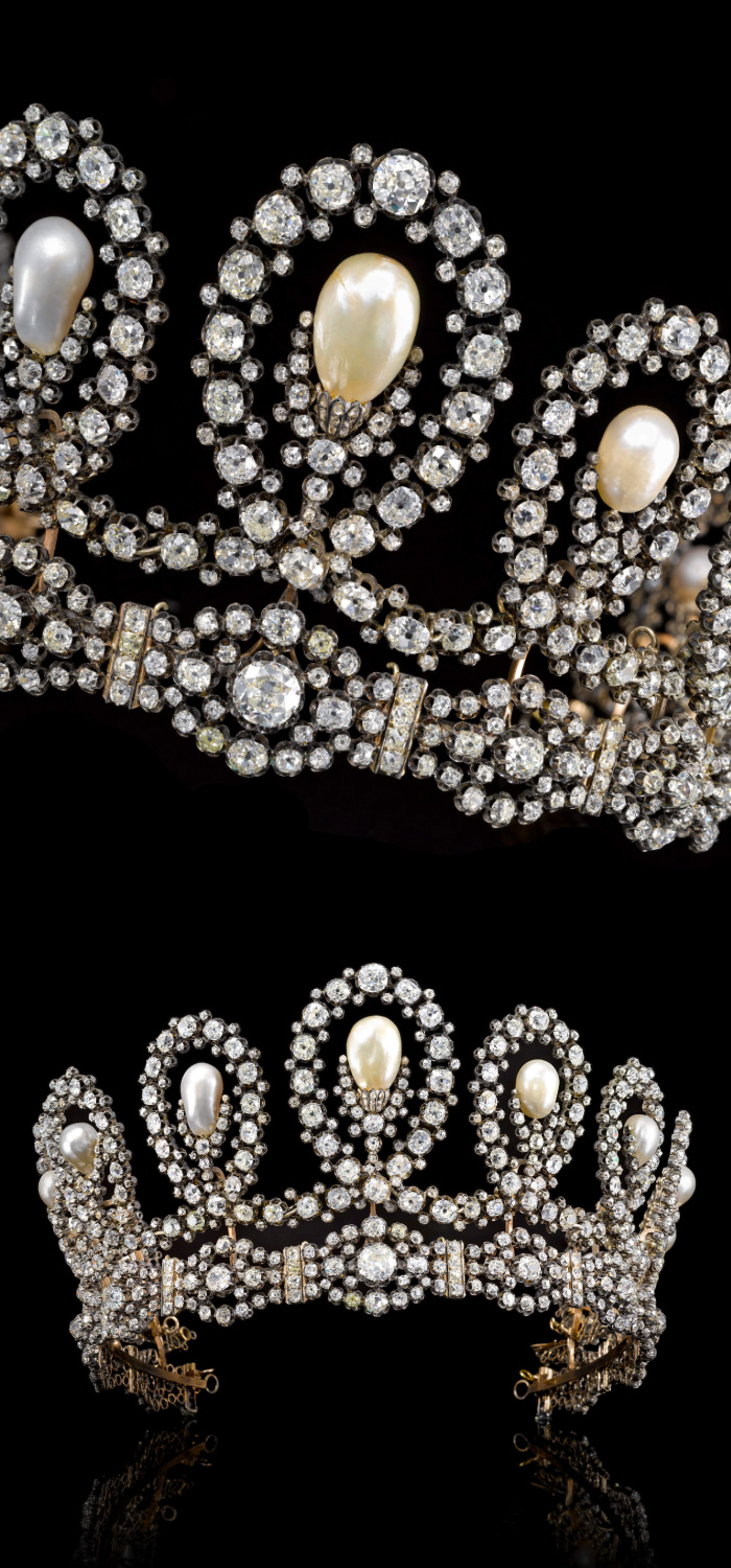 This magnificent royal tiara dates to the later half of the 19th century and can transform into a necklace. Diamonds and natural pearls! Via Sotheby's.